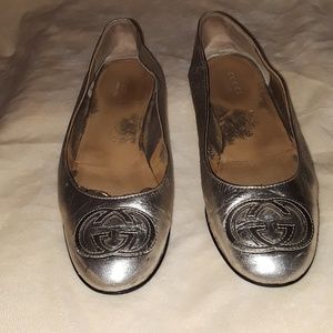 Gucci flats